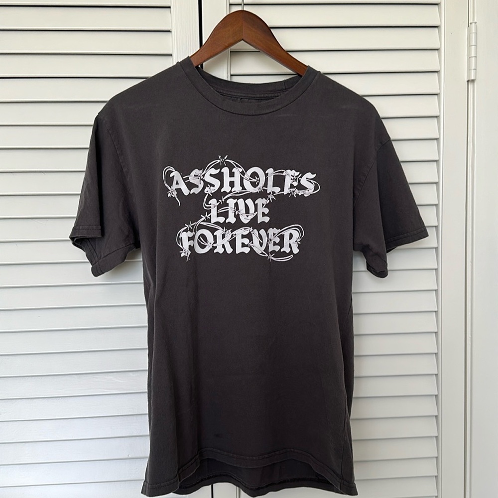 It’s a medium but fits like a small